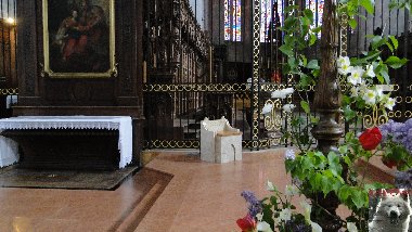002a - Aménagement du choeur liturgique de la cathédrale de St-Claude - 10/05/12 006